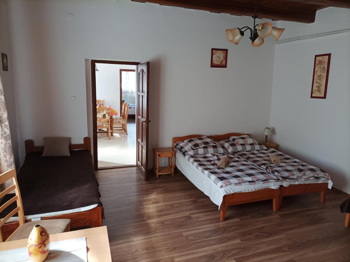 Kemences Vendeghaz Hotel Mikohaza Buitenkant foto