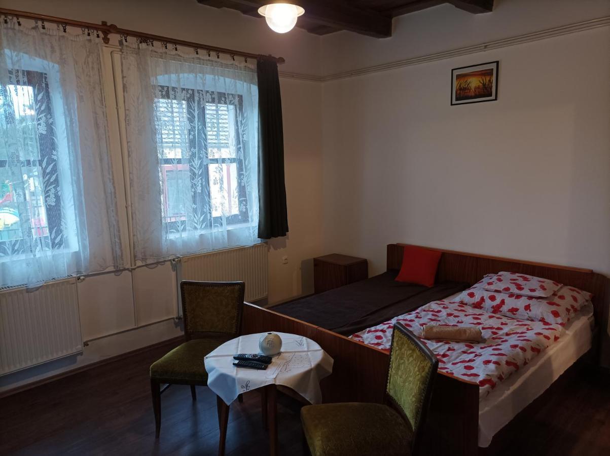 Kemences Vendeghaz Hotel Mikohaza Buitenkant foto