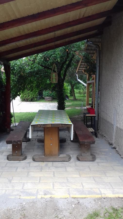 Kemences Vendeghaz Hotel Mikohaza Buitenkant foto